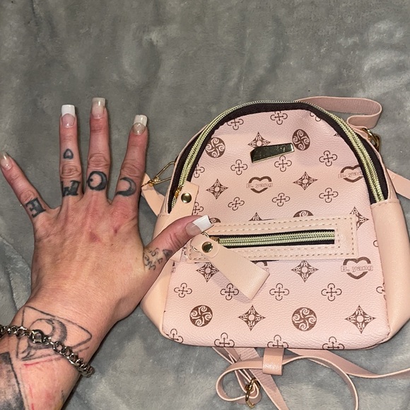 Small backpack - Picture 2 of 2